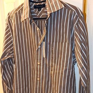NWT Women's Tommy Hilfiger brown stripped button down shirt top Size XS